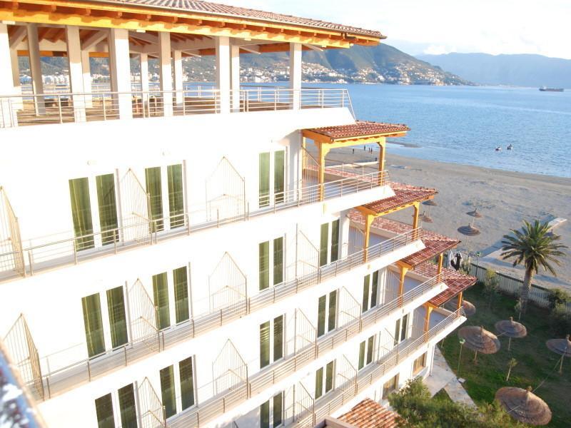 Europa Grand Resort Vlore Bagian luar foto