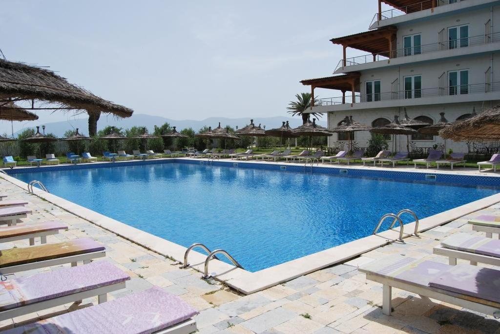 Europa Grand Resort Vlore Bagian luar foto